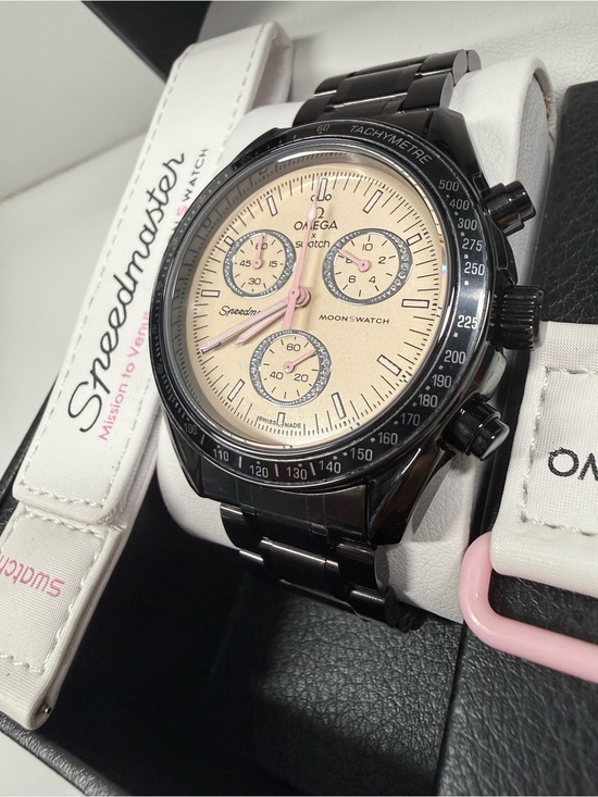 Swatch Accessories - MoonSwatch MOD MISSION TO VENUS STAINLESS STEEL watch Black/black